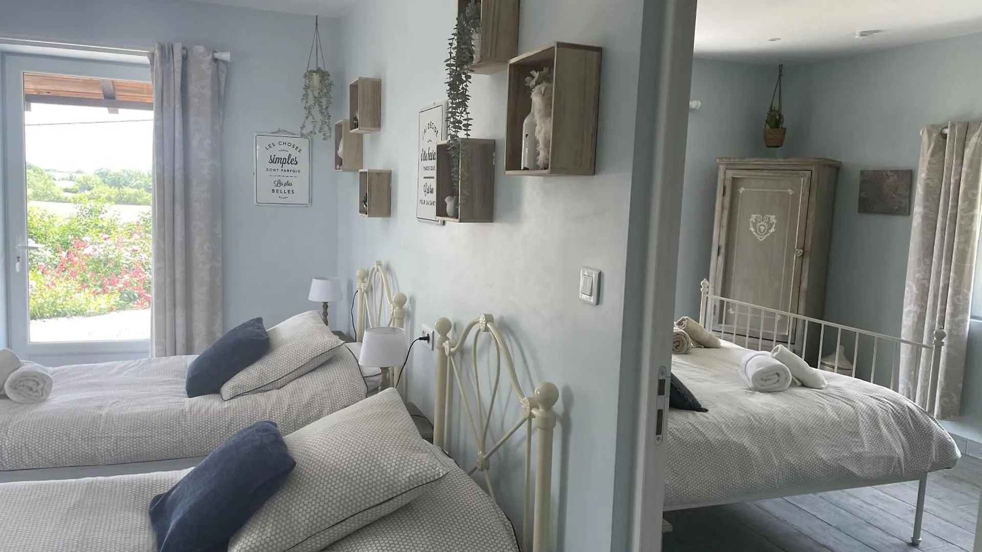 Guest house Gites De Las Razes Touffailles France
