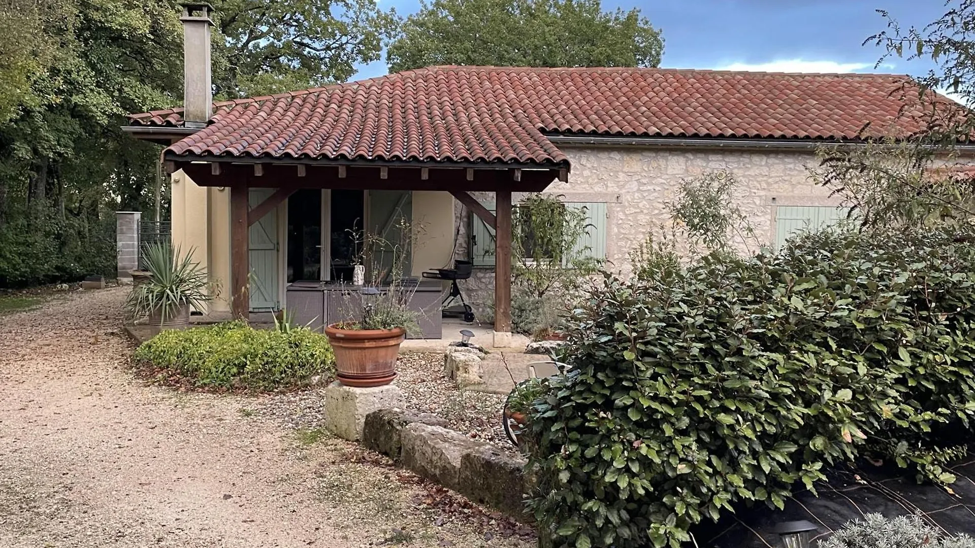 Gites De Las Razes Touffailles 0*,  France