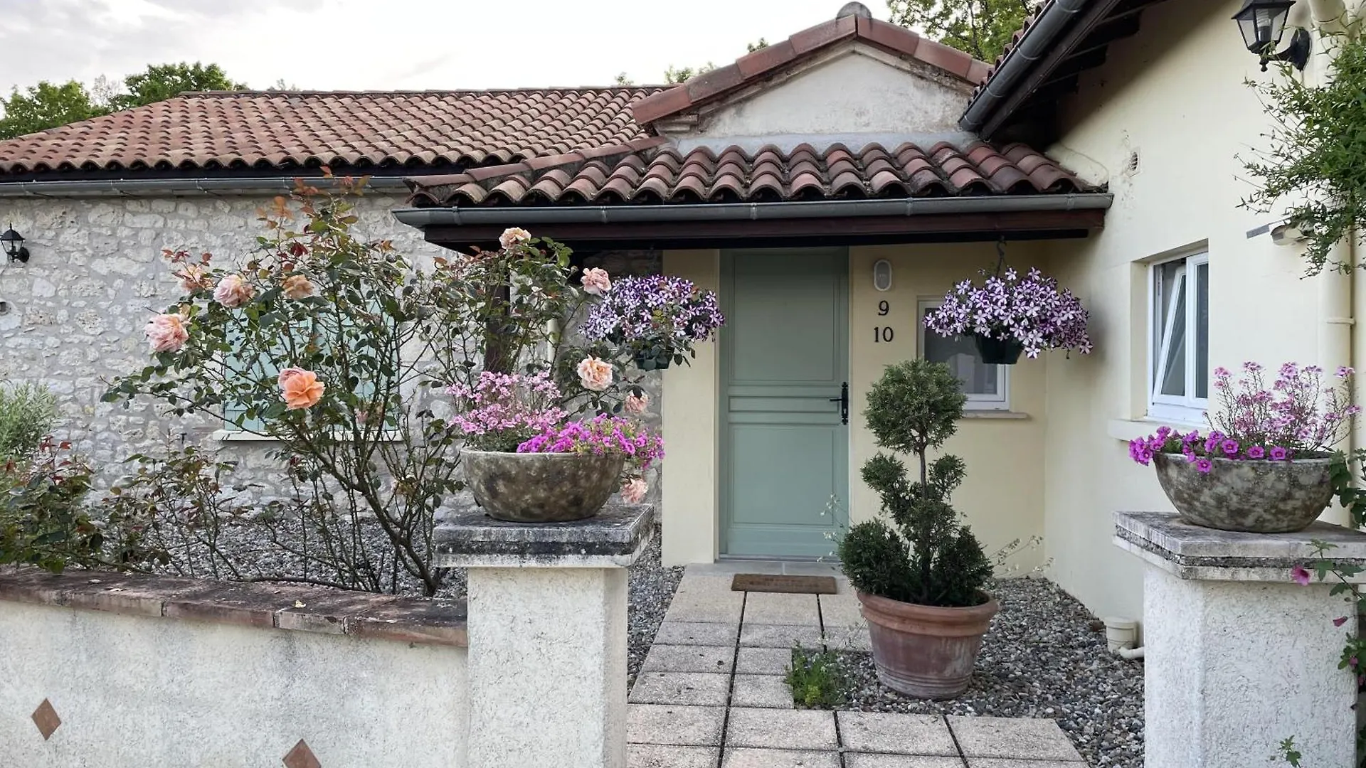 Guest house Gites De Las Razes Touffailles France